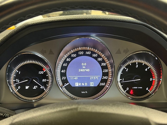 Mercedes-Benz C220 16 of 19