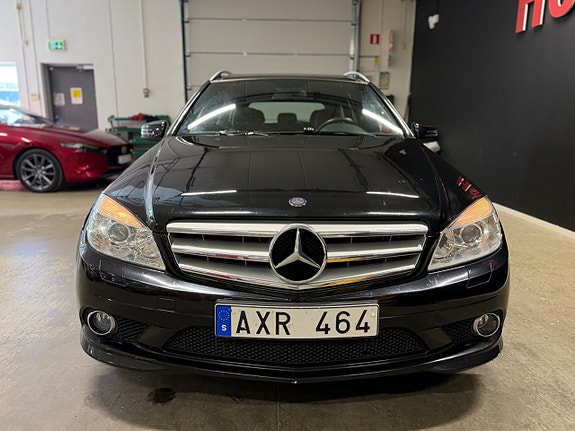 Mercedes-Benz C220 9 of 19