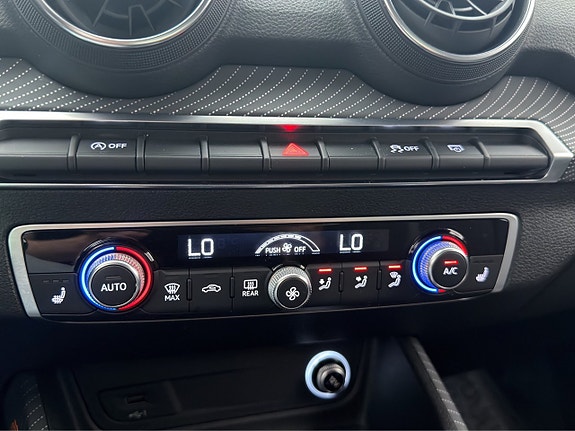 Audi Q2 23 of 30