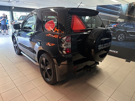 Suzuki Vitara A-Traktor 3-dörrar 1.9 DDiS SOHC 8V 4WD 3 of 7