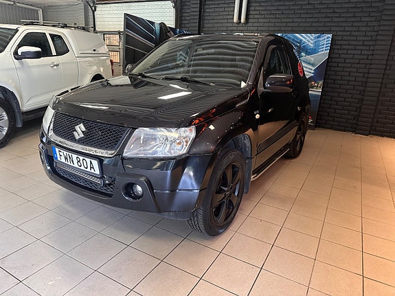 Suzuki Vitara A-Traktor 3-dörrar 1.9 DDiS SOHC 8V 4WD 4 of 7