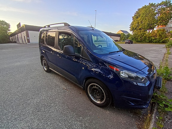 Ford Tourneo Connect 5 of 5