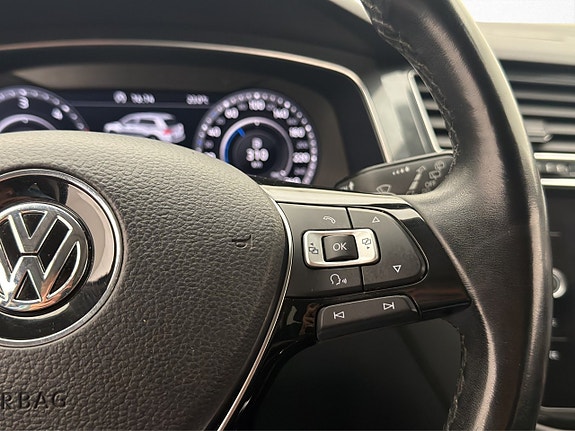 Volkswagen Tiguan Allspace 21 of 30