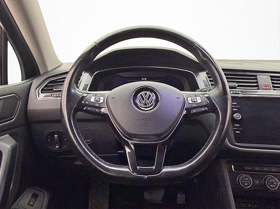 Volkswagen Tiguan Allspace 14 of 30