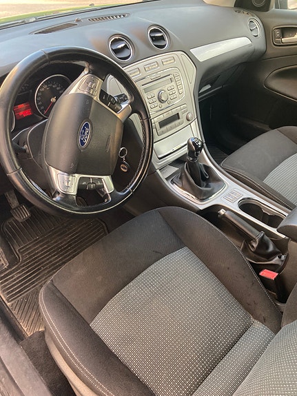 Ford Mondeo 4 of 5