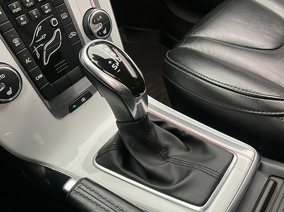 Volvo V40 25 of 30
