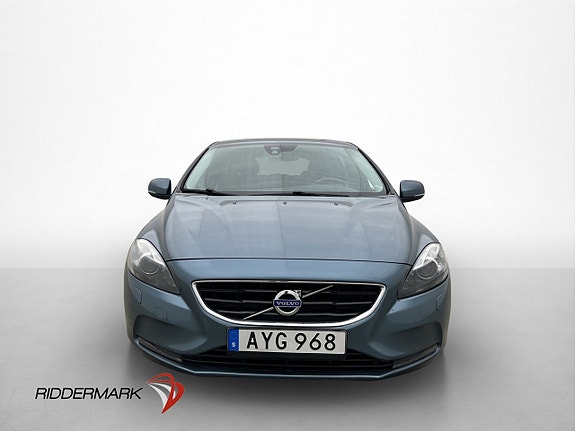 Volvo V40 2 of 30