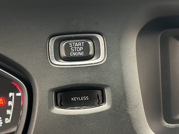 Volvo V40 20 of 30