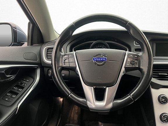 Volvo V40 15 of 30