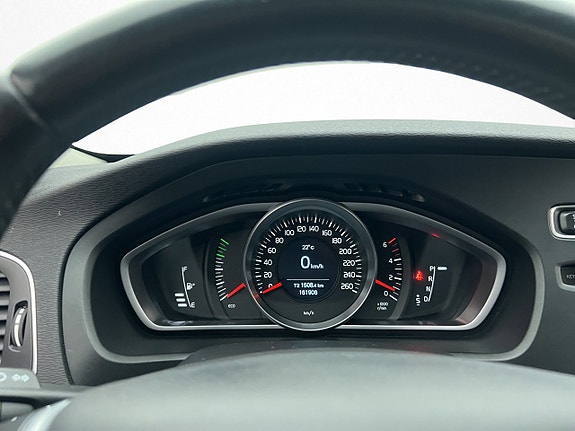 Volvo V40 18 of 30