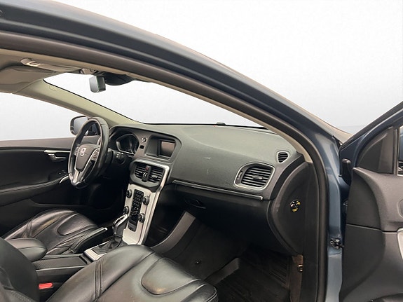Volvo V40 28 of 30