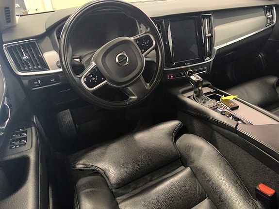 Volvo V90 6 of 10