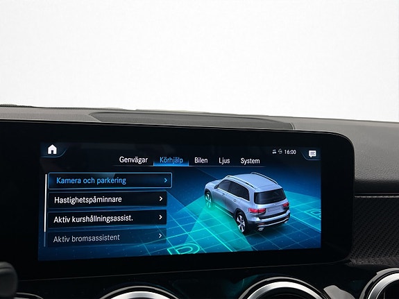 Mercedes-Benz GLB200 d 23 of 30