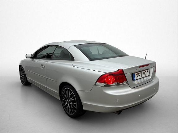 Volvo C70 11 of 29