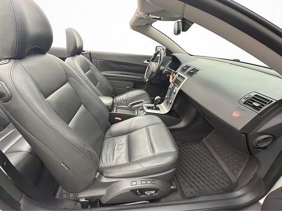 Volvo C70 16 of 29