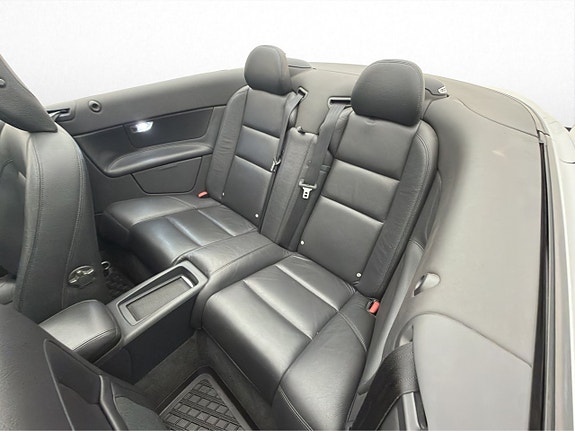 Volvo C70 18 of 29