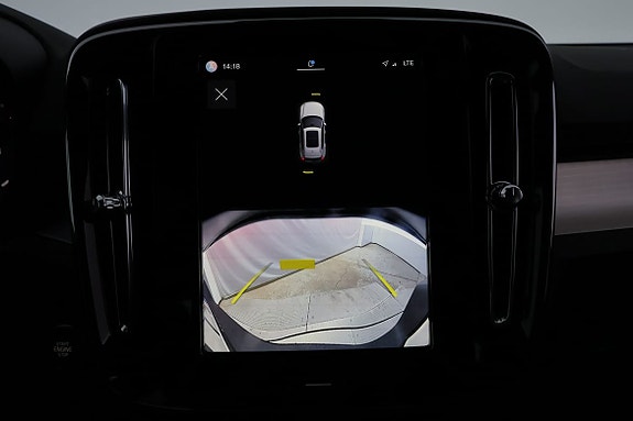 Volvo XC40 11 of 19