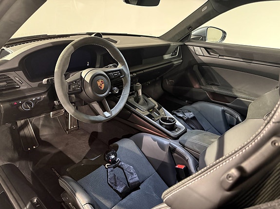 Porsche 911 GT3 16 of 21