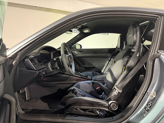 Porsche 911 GT3 15 of 21