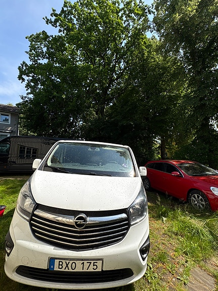 Opel Vivaro 4 of 6