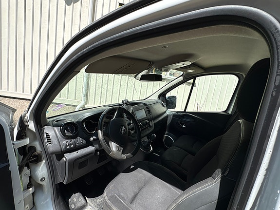 Opel Vivaro 5 of 6