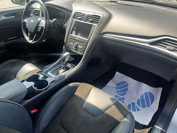 Ford Mondeo 9 of 15