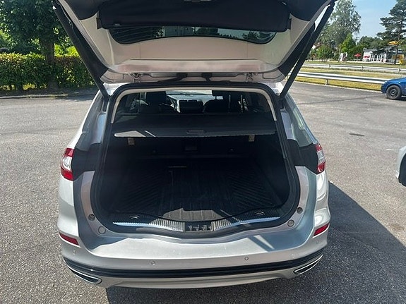 Ford Mondeo 10 of 15