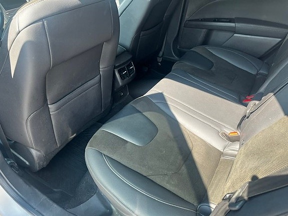 Ford Mondeo 11 of 15