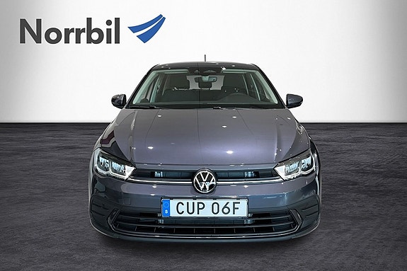Volkswagen Polo 2 of 5