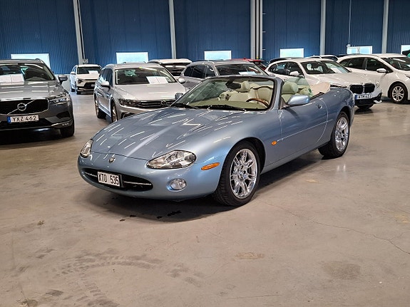 Jaguar XK 9 of 30