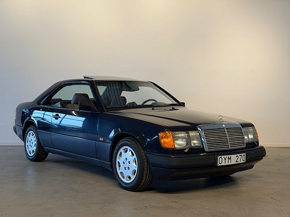 Mercedes-Benz 230 CE 2 of 5