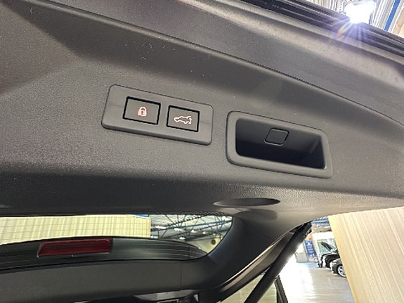 Subaru Forester 10 of 27