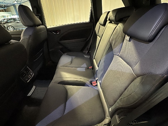 Subaru Forester 11 of 27
