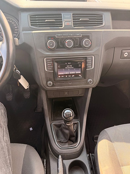 Volkswagen Caddy 21 of 26