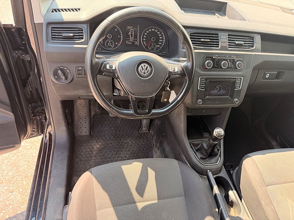 Volkswagen Caddy 19 of 26