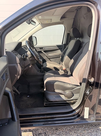 Volkswagen Caddy 17 of 26