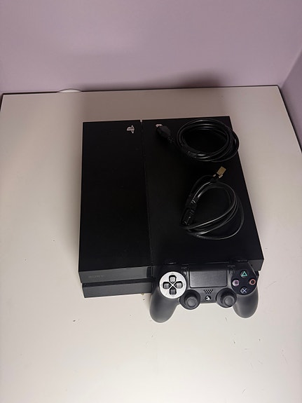PlayStation 4 + Original DualShock 4 + GTA V image 3