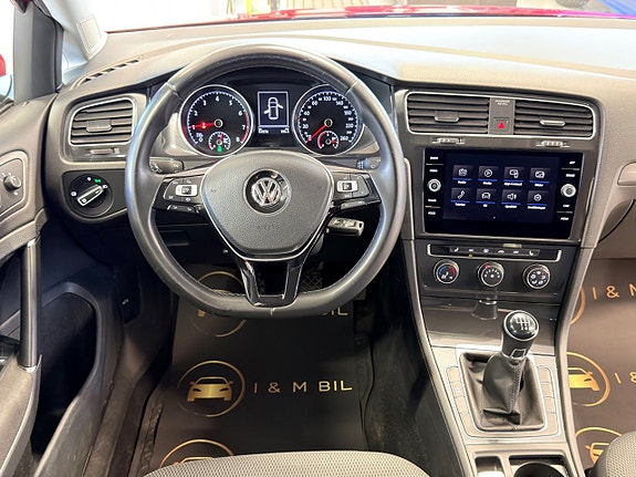 Volkswagen Golf VII 14 of 22
