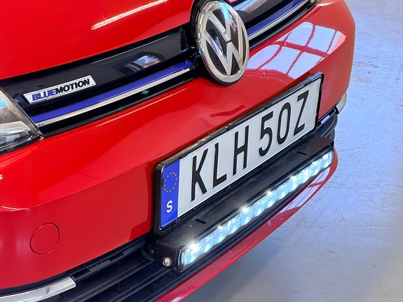 Volkswagen Golf VII 9 of 22
