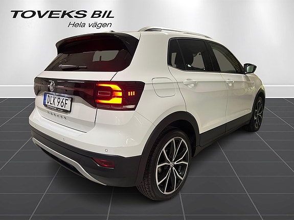 Volkswagen T-Cross 4 of 5