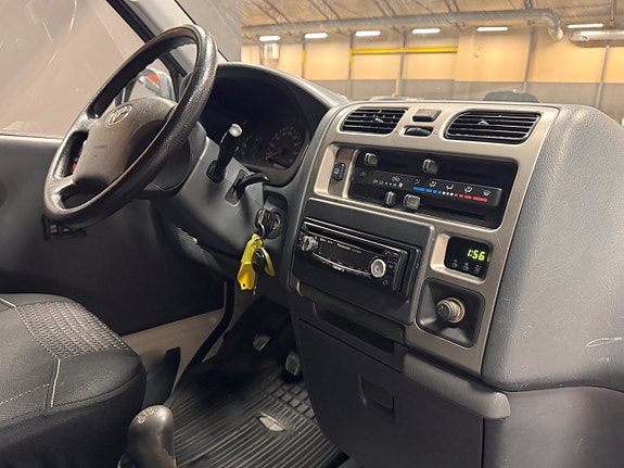 Toyota Skåpbil 2.5 Manuell, 95hk 7 of 11