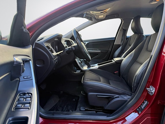 Volvo S60 9 of 21