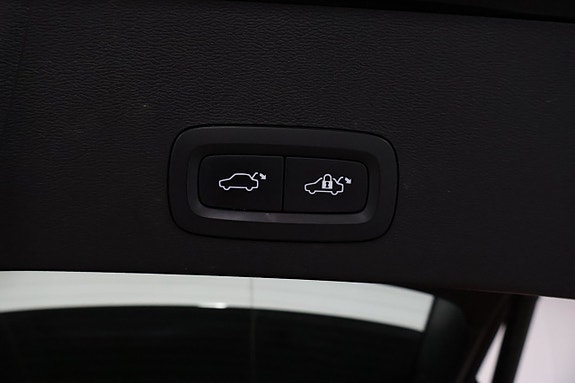 Volvo XC40 25 of 26