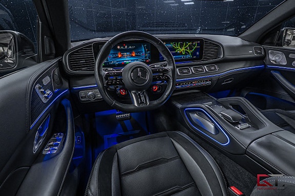 Mercedes-Benz GLE53 10 of 22