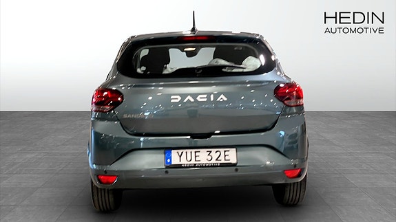 Dacia Sandero 7 of 9