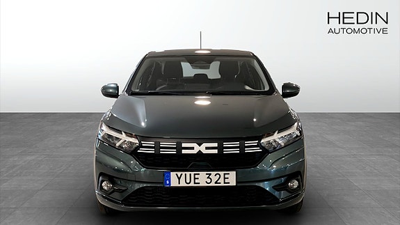 Dacia Sandero 8 of 9