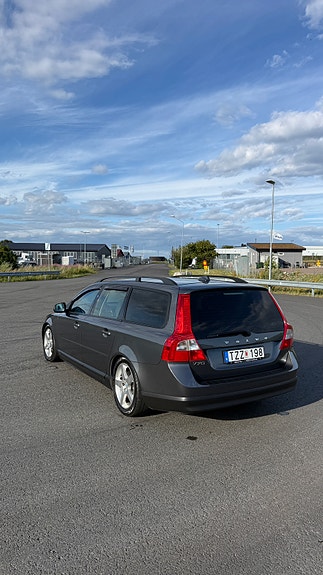 Volvo V70 5 of 5