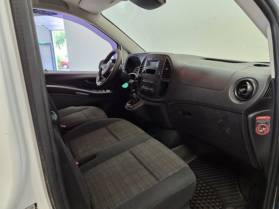 Mercedes-Benz Vito 109 4 of 5