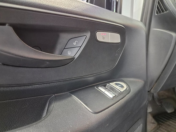 Mercedes-Benz Vito 109 6 of 13