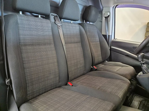 Mercedes-Benz Vito 109 12 of 13